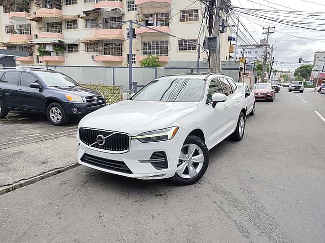 2022 Volvo XC60 B5 Momentum usado en venta por Car Depot