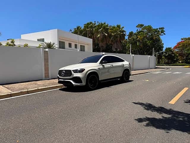 2021 Mercedes Benz GLE 53 4matic Coupe AMG Plus usado en venta por E. Francisco Rodrigues Auto Import