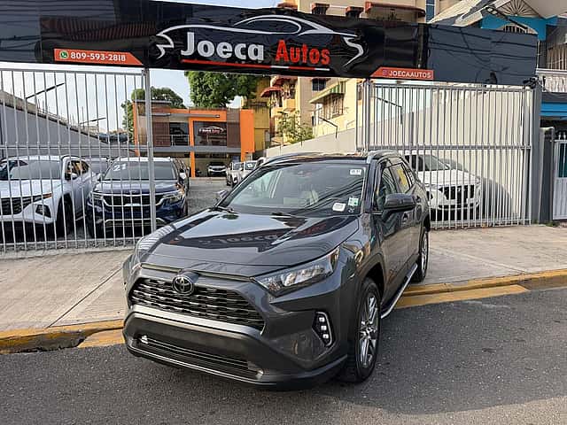 2021 Toyota RAV4 LE usado en venta por Joeca Autos