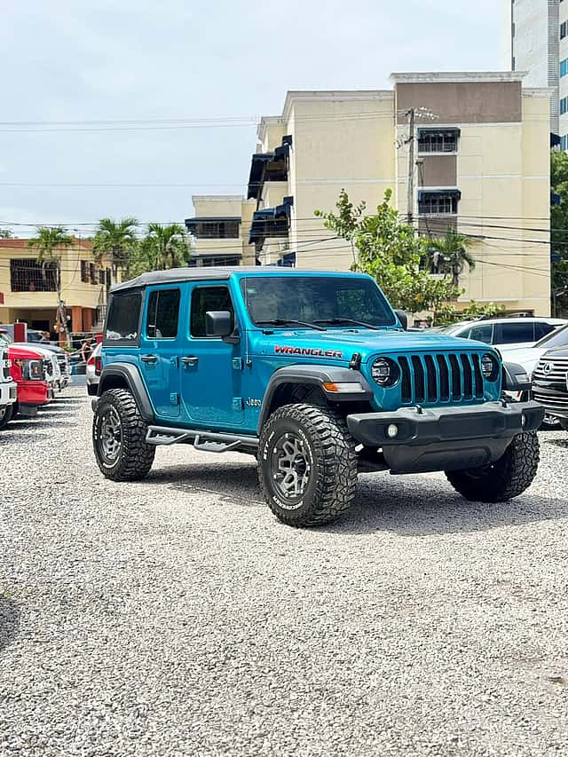 2019 Jeep Wrangler Sahara Unlimited usado en venta por FADIR AUTO GROUP 