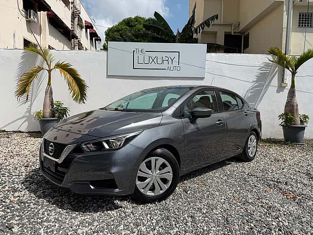 2021 Nissan Versa SV usado en venta por DD AUTO
