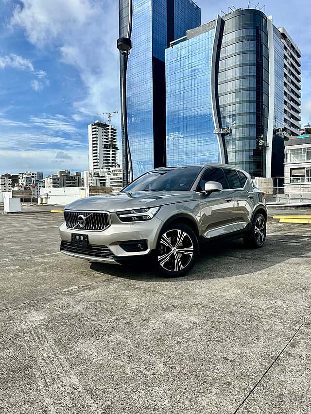 2020 Volvo XC40 Inscription usado en venta por DD AUTO