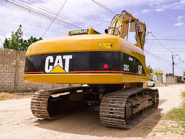 2015 Caterpillar RETROEXCAVADORA usado en venta por Luis Alfredo Sanchez Auto Import