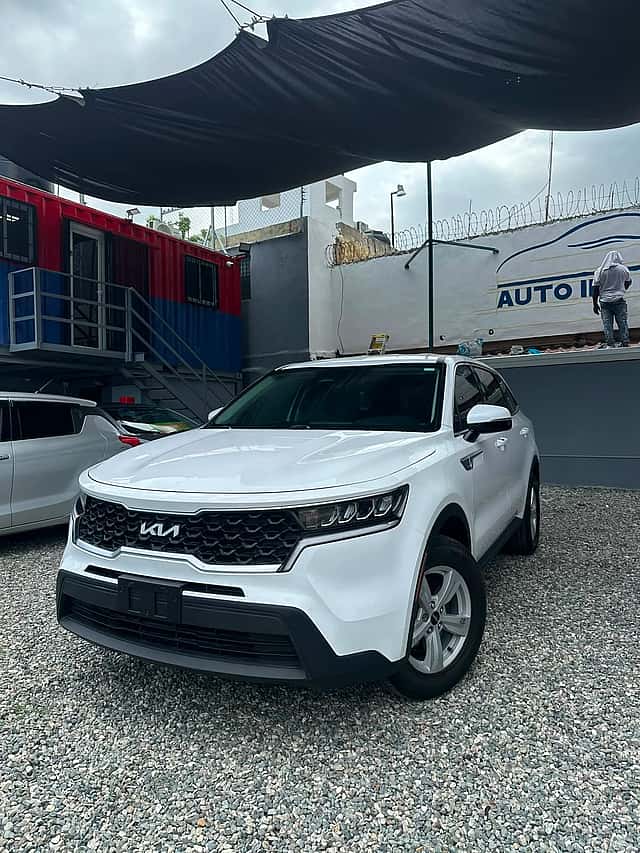 2023 Kia Sorento LX usado en venta por Flocemar auto import