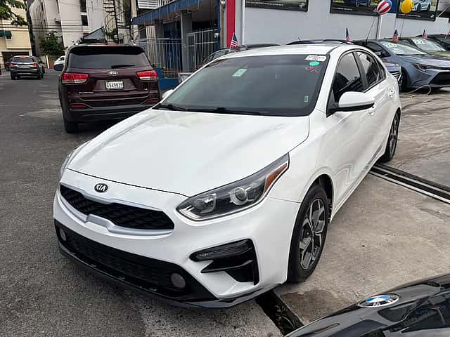 2021 Kia Forte LXS usado en venta por SEDI MOTORS