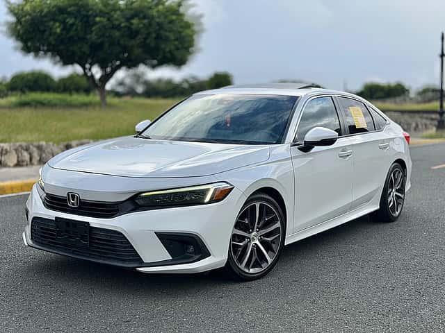 2022 Honda Civic Touring usado en venta por Saldivar Auto Store