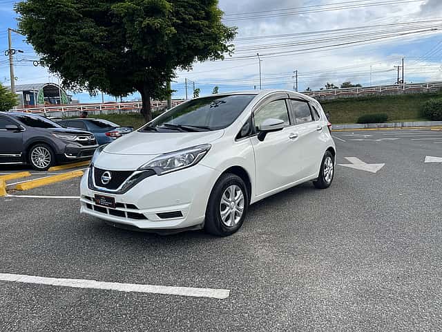 2020 Nissan Note SV usado en venta por Mena Dominguez Motors