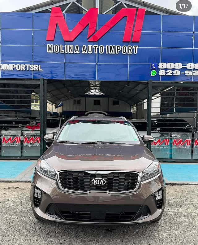 2020 Kia Sorento LX usado en venta por Molina Auto Import
