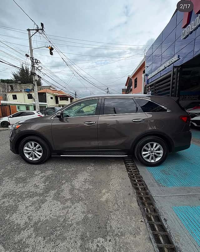 2020 Kia Sorento LX usado en venta por Molina Auto Import