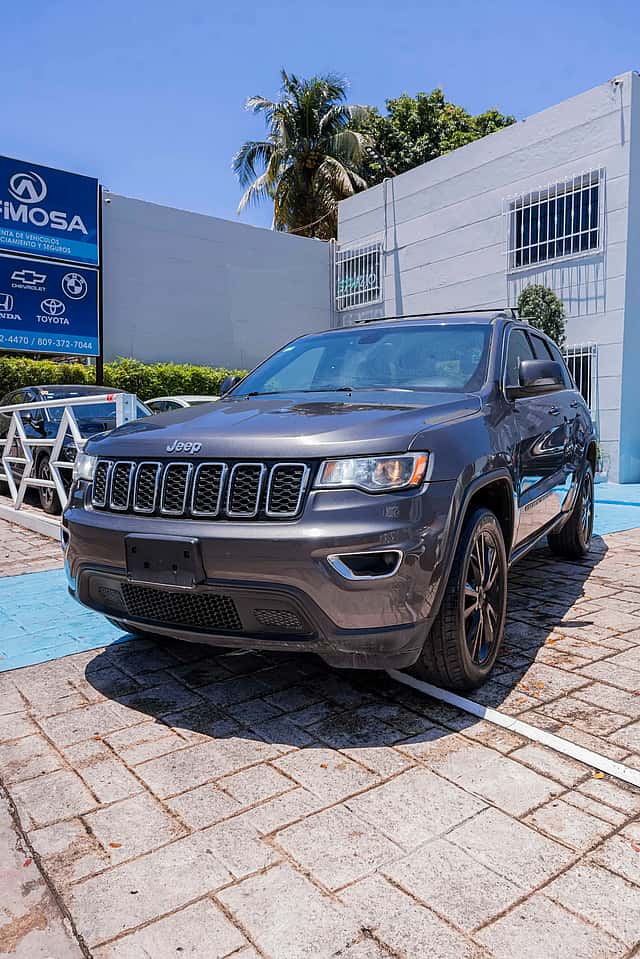 2017 Jeep Grand Cherokee Laredo usado en venta por Afimosa Motors