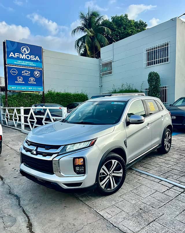 2020 MITSUBISHI Outlander Sport usado en venta por Afimosa Motors