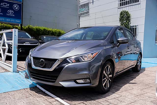 2021 Nissan Versa SV usado en venta por Afimosa Motors