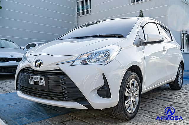2018 Toyota VITZ usado en venta por Afimosa Motors