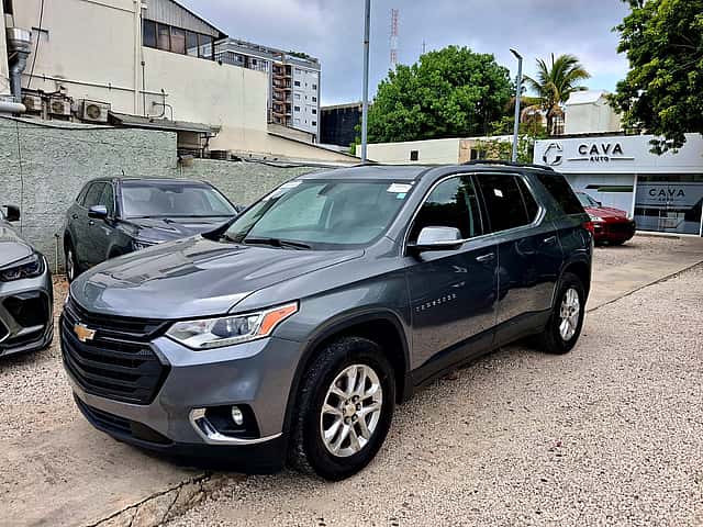 2020 Chevrolet Traverse LT usado en venta por Cava Auto Dealer
