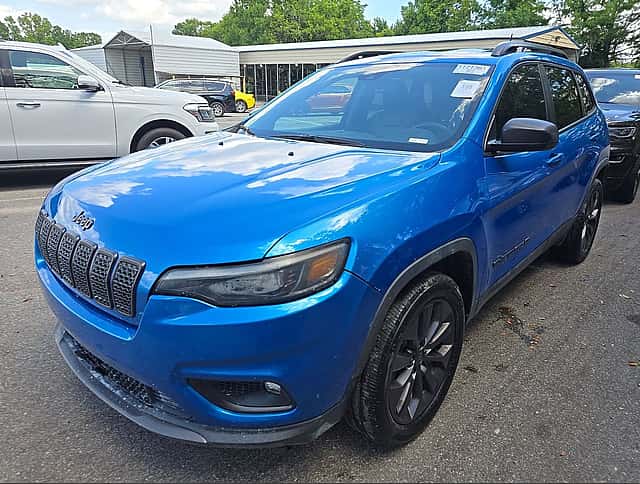 2021 Jeep Cherokee Altitude usado en venta por Cava Auto Dealer