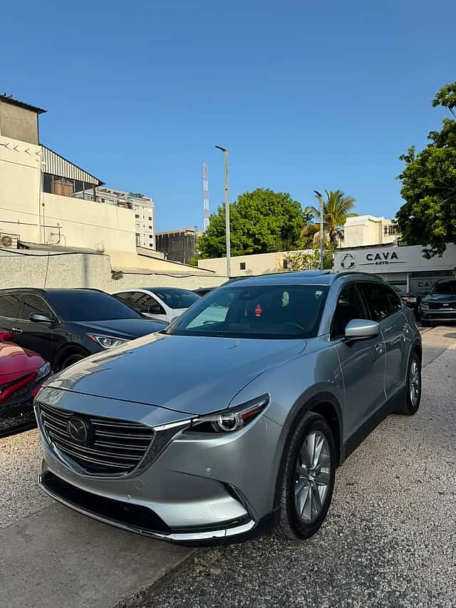 2020 Mazda CX-9 GRAND TOURING usado en venta por Cava Auto Dealer