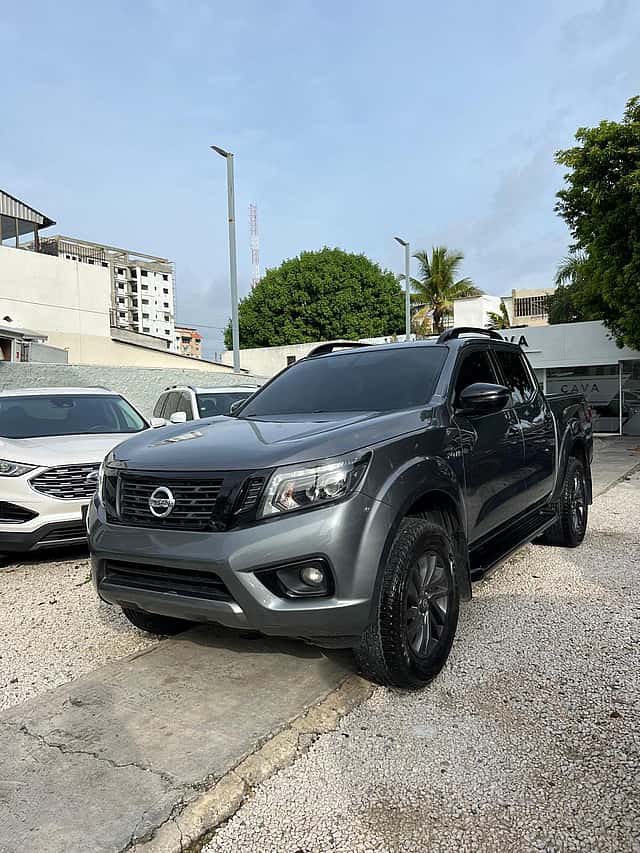 2021 Nissan Frontier NP300 usado en venta por Cava Auto Dealer