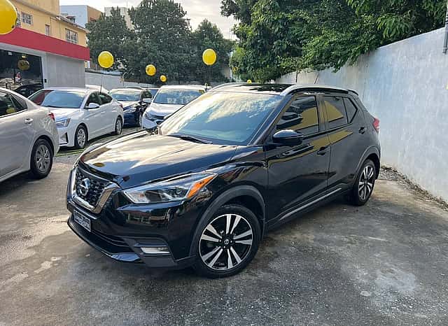 2020 Nissan Kicks SV usado en venta por LORENZO AUTOS