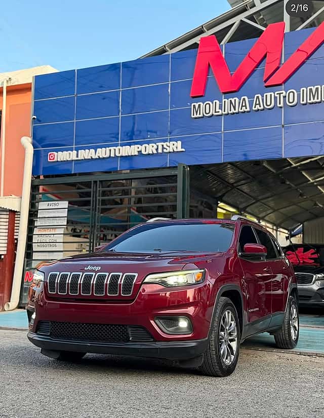 2019 Jeep Cherokee Latitude Plus usado en venta por Autologo