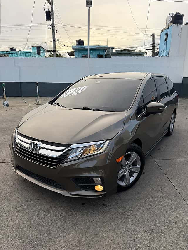 2020 Honda Odyssey EX usado en venta por Inversiones los Olivos Auto Import 