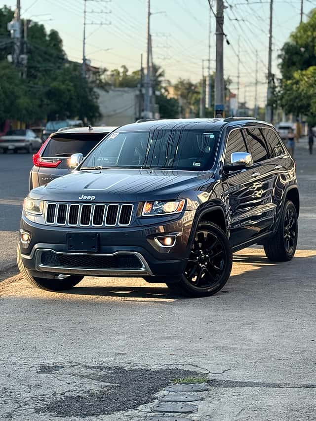 2016 Jeep Grand Cherokee Limited 4x4 usado en venta por Inversiones los Olivos Auto Import 
