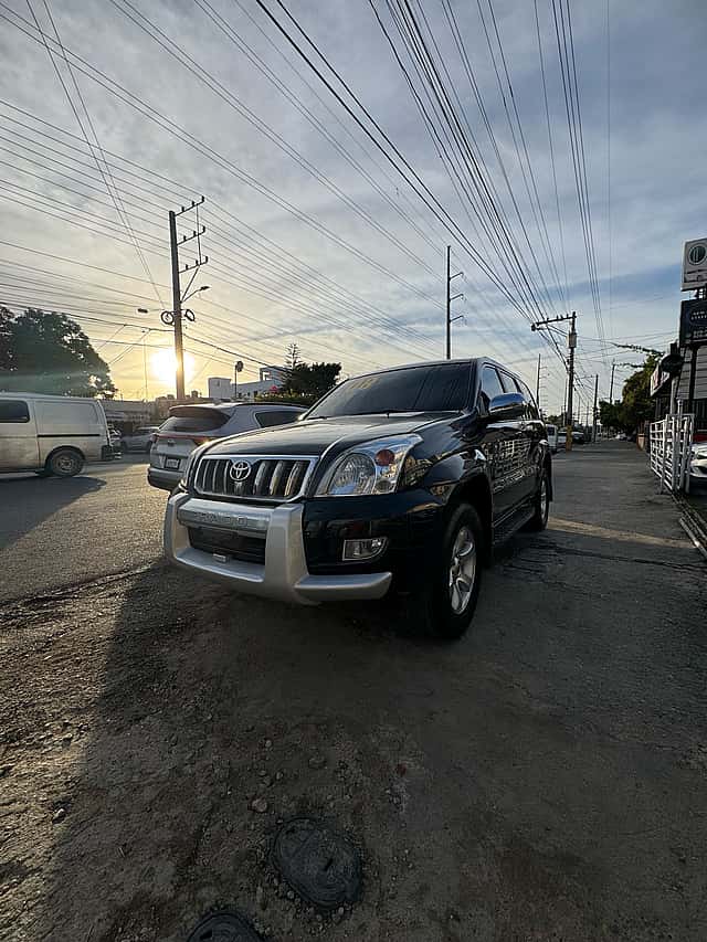 2008 Toyota Land Cruiser Prado VXL usado en venta por Inversiones los Olivos Auto Import