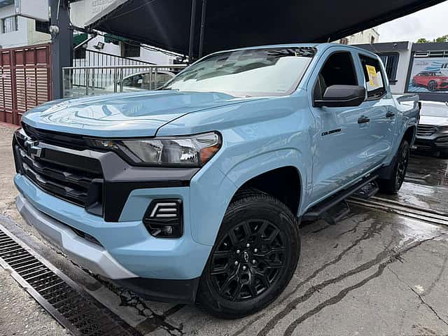 2025 Chevrolet Colorado Work Truck usado en venta por Carlos Rosa Auto Import