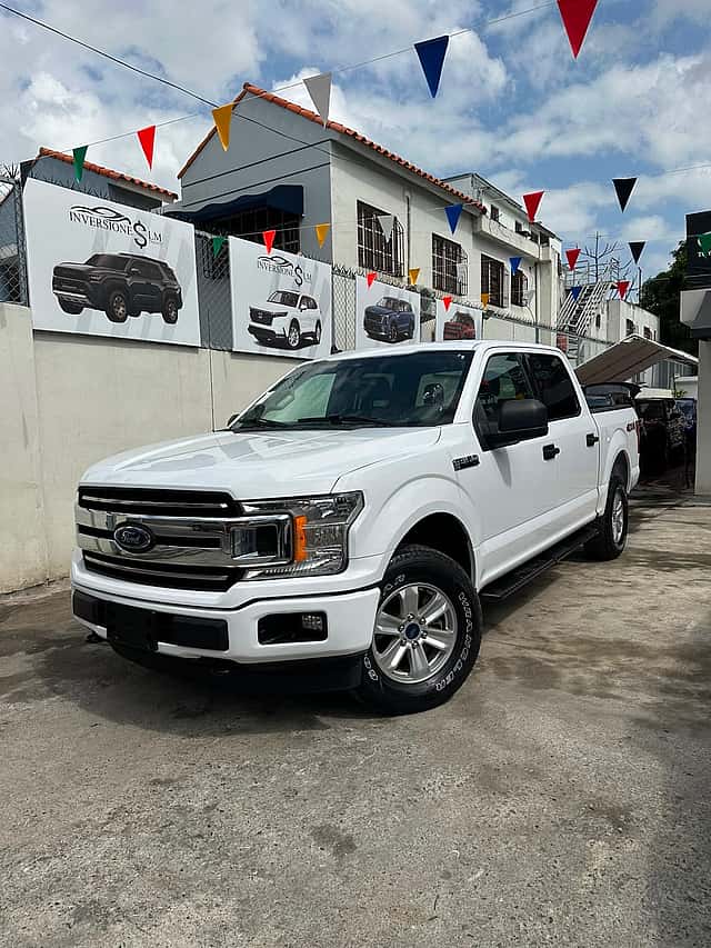 2020 Ford F 150 XLT usado en venta por Inversiones LM Ynfante
