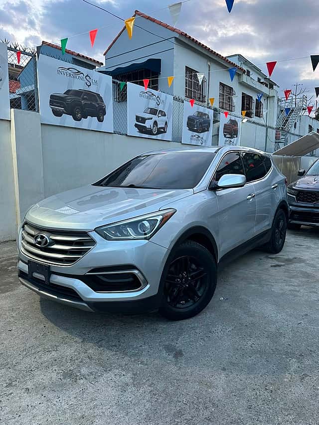 2017 Hyundai Santa Fe Sport usado en venta por Inversiones LM Ynfante