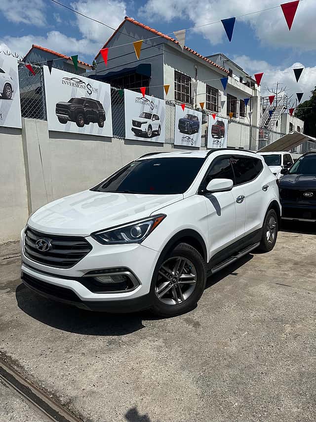 2017 Hyundai Santa Fe Sport usado en venta por Inversiones LM Ynfante