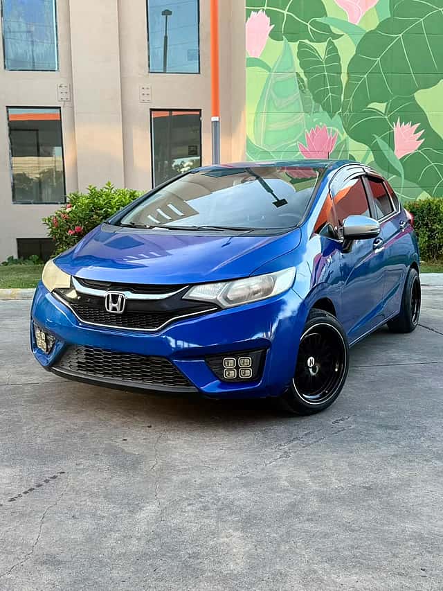2012 Honda Fit LX usado en venta por GW AUTOS