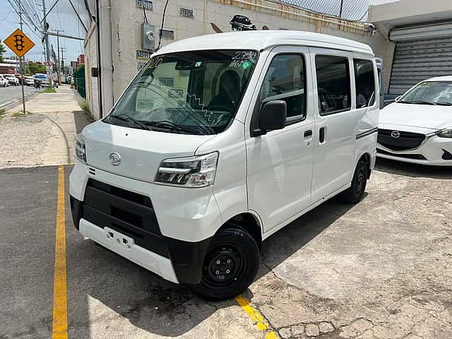 2020 Daihatsu Hijet usado en venta por FERSO AUTOS