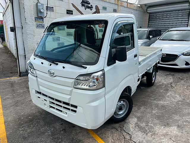 2020 Daihatsu Hijet usado en venta por FERSO AUTOS