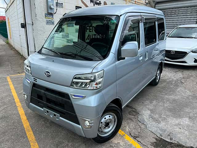 2020 Daihatsu Hijet usado en venta por FERSO AUTOS