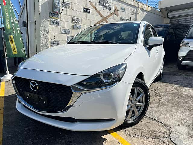 2020 Mazda 2 usado en venta por FERSO AUTOS
