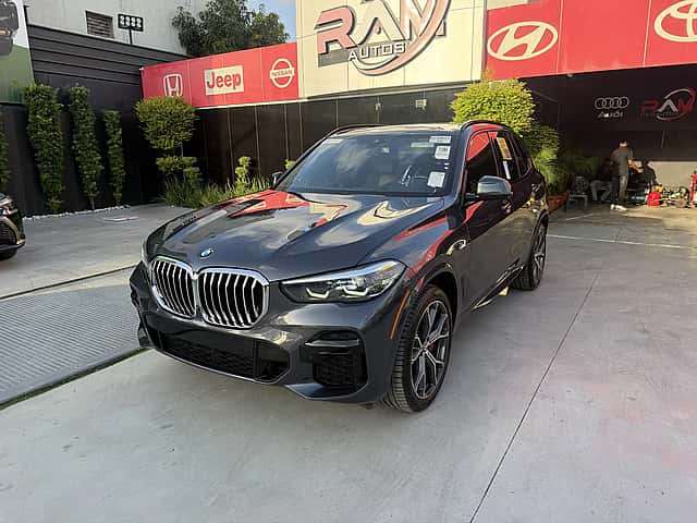 2022 BMW X5 sDrive40i usado en venta por RAM MEGA AUTOS