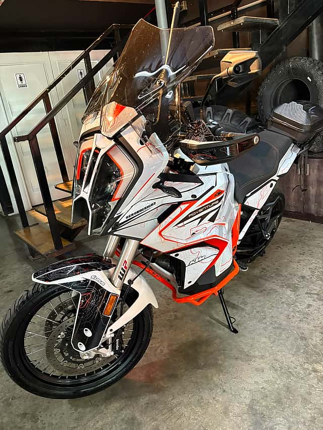 2024 KTM Adventure usado en venta por SEMAGE MOTORSPORTS