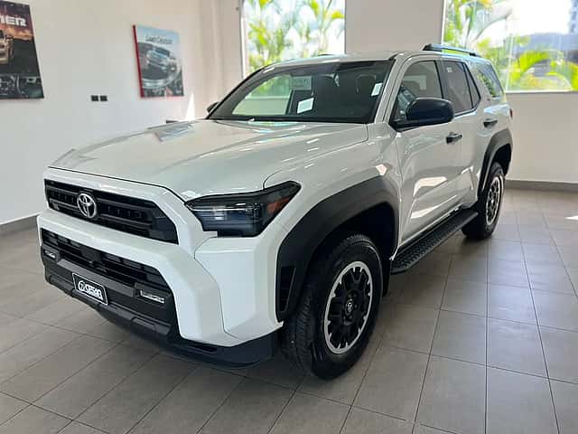 2027 Toyota 4 Runner SR5 nuevo en venta por Erick Lopez