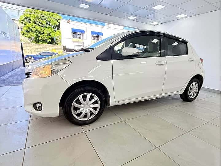 2012 Toyota VITZ GR Sport usado en venta por Car's And Home's On Sale Chos