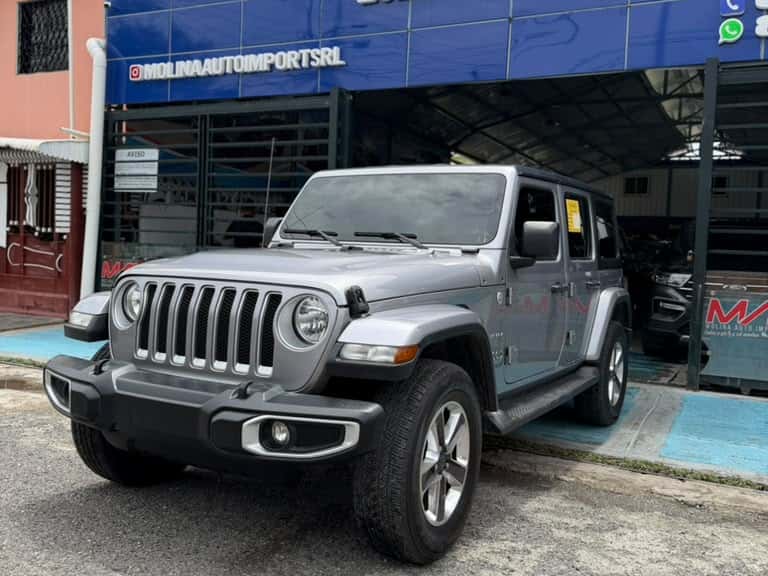 2020 Jeep Wrangler Sahara usado en venta por Molina Auto Import