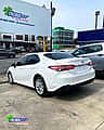 Toyota Camry LE 2018 - miniatura 4