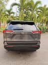 Toyota RAV4 LE 2019 - miniatura 9