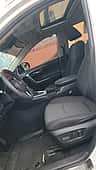 Toyota RAV4 XLE 2023 - miniatura 10