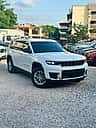 Jeep Grand Cherokee Laredo 2023 - miniatura 1