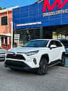 Toyota RAV4 LE 2022 - miniatura 3