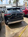 Toyota RAV4 LE 2021 - miniatura 3