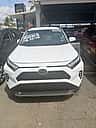 Toyota RAV4 LE 2024 - miniatura 2