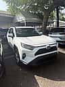 Toyota RAV4 XLE 2021 - miniatura 2