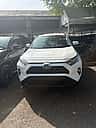 Toyota RAV4 XLE 2021 - miniatura 3