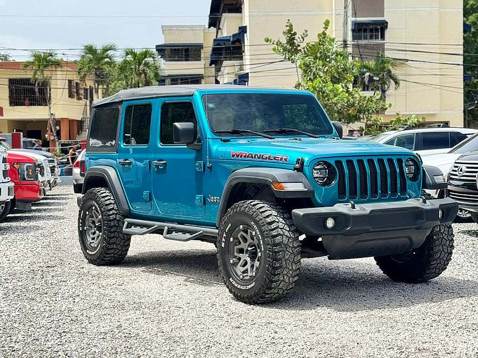 2019 Jeep Wrangler Sahara Unlimited usado en venta por FADIR AUTO GROUP